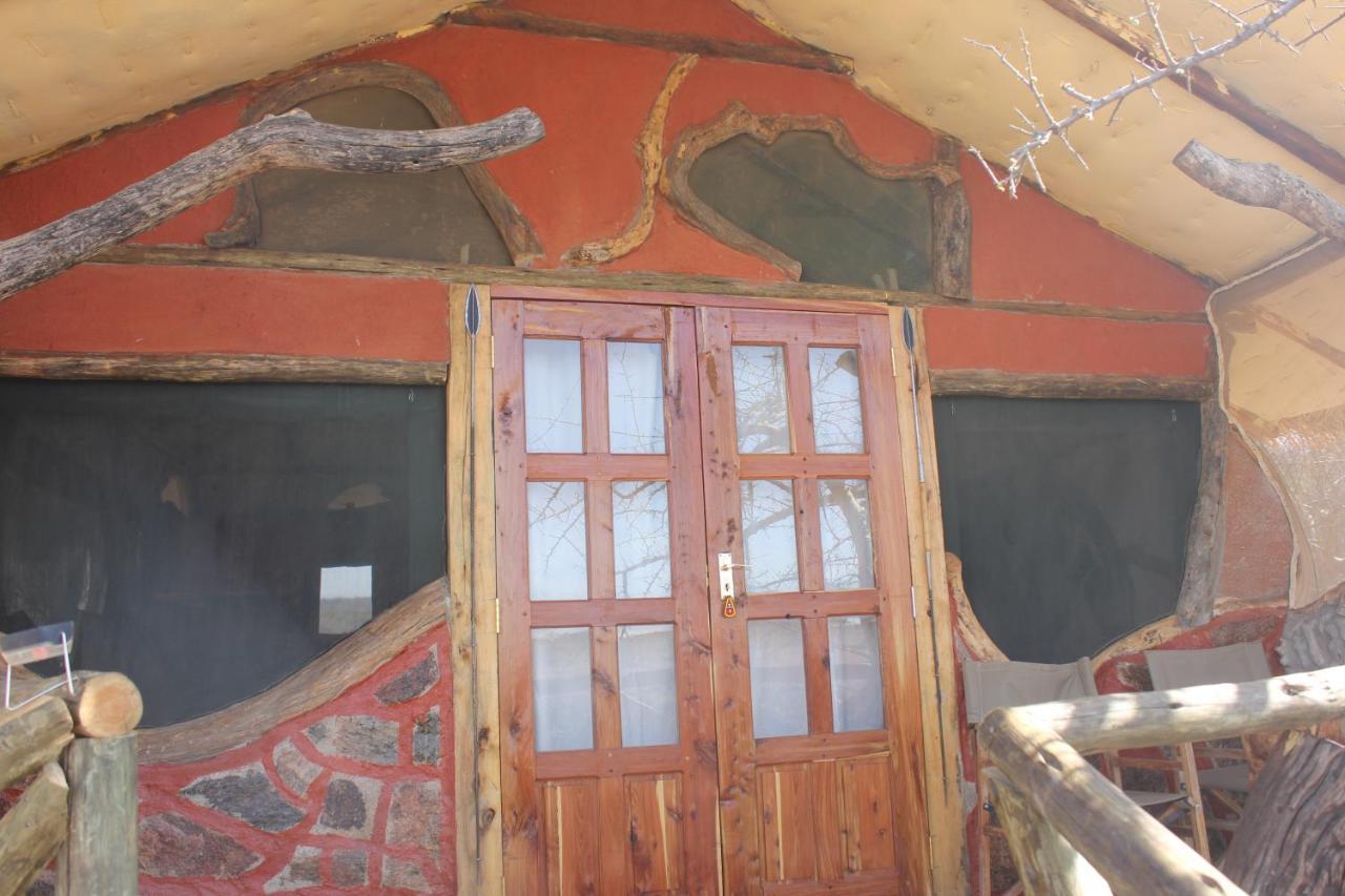 Lion'S Cave Camp, Samburu Villa Archers Post Exterior foto