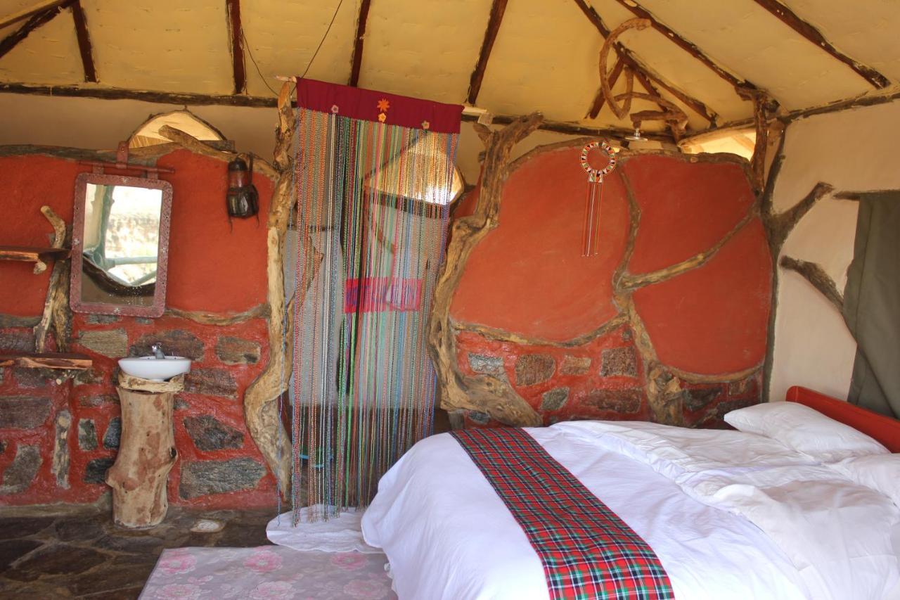 Lion'S Cave Camp, Samburu Villa Archers Post Exterior foto