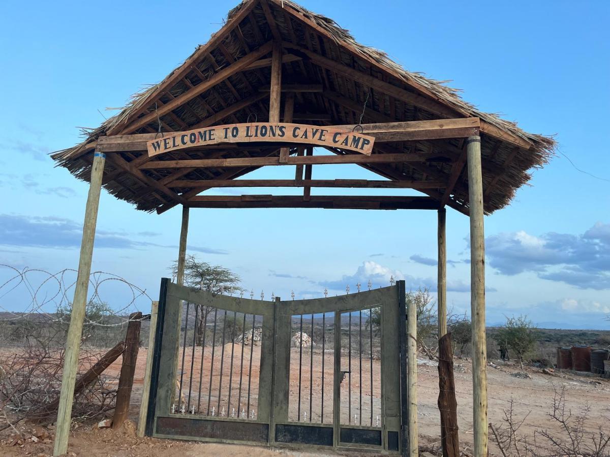 Lion'S Cave Camp, Samburu Villa Archers Post Exterior foto