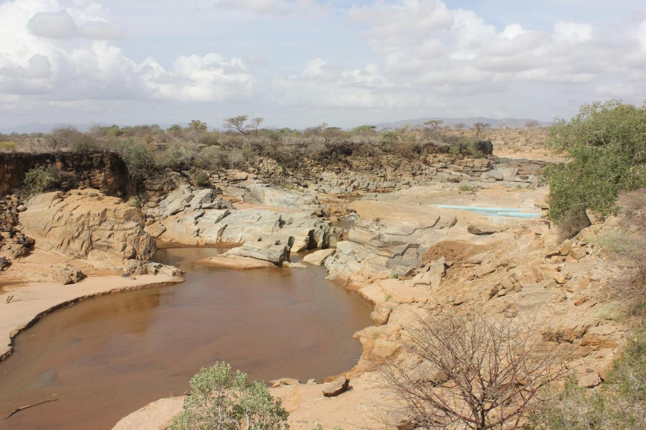 Lion'S Cave Camp, Samburu Villa Archers Post Exterior foto