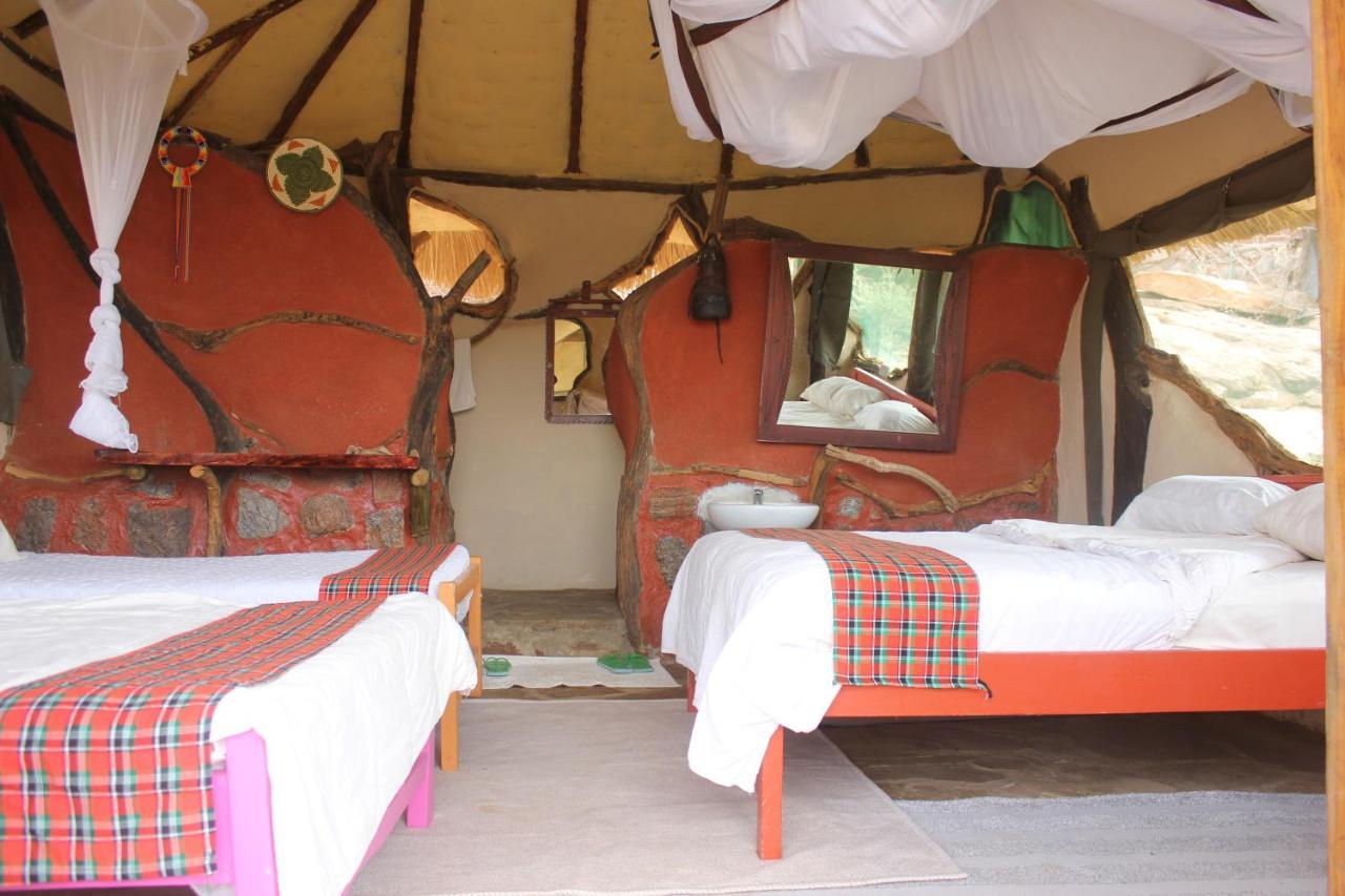 Lion'S Cave Camp, Samburu Villa Archers Post Exterior foto